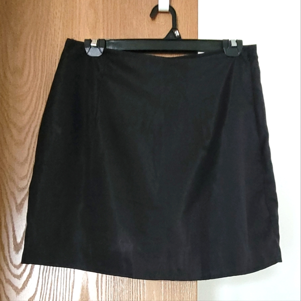 Shein Black Lightweight  Casual With Side Split Summer Mini Skirt US 8/10
